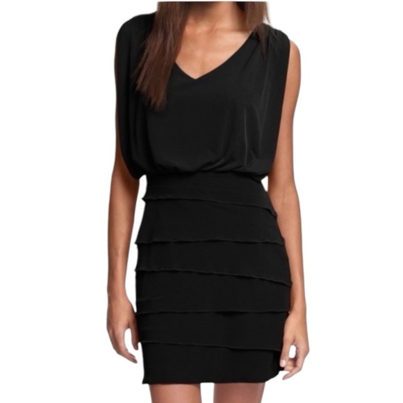 Cache Flirty and flattering black Sleeveless V-Neck & Back Blouson Tiered Dress - Picture 9 of 9